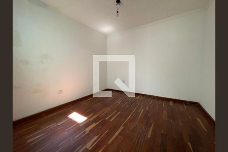 Casa à venda com 225m², 3 quartos e 3 vagasSuíte 3