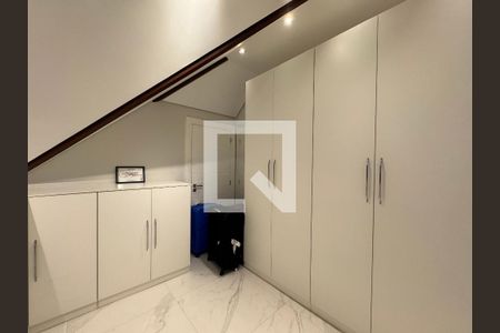 Apartamento à venda com 400m², 4 quartos e 4 vagasSótão - Armários