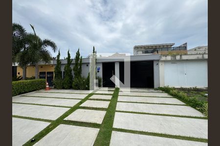 Apartamento à venda com 400m², 4 quartos e 4 vagasFachada 