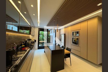 Apartamento à venda com 400m², 4 quartos e 4 vagasCozinha