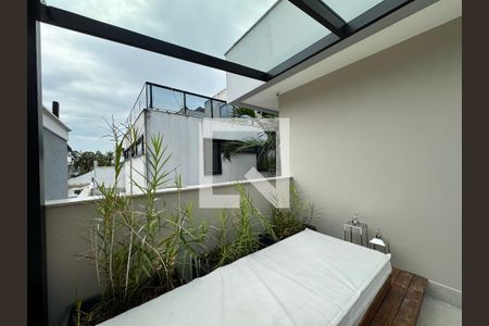 Apartamento à venda com 400m², 4 quartos e 4 vagasSuíte 1 - Varanda