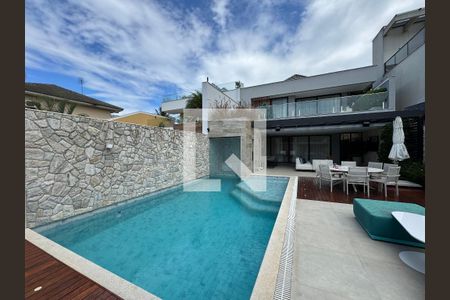 Apartamento à venda com 400m², 4 quartos e 4 vagasÁrea externa