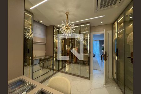Apartamento à venda com 400m², 4 quartos e 4 vagasSuíte 2 - Closet