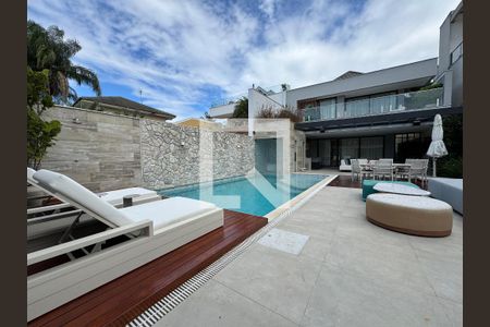 Apartamento à venda com 400m², 4 quartos e 4 vagasÁrea externa