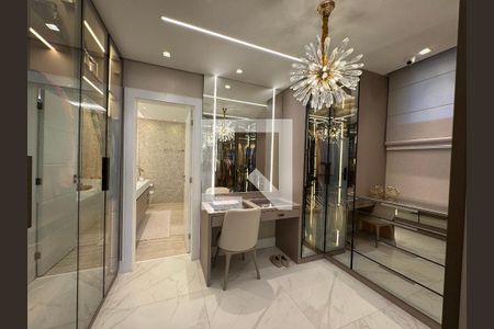 Apartamento à venda com 400m², 4 quartos e 4 vagasSuíte 2 - Closet