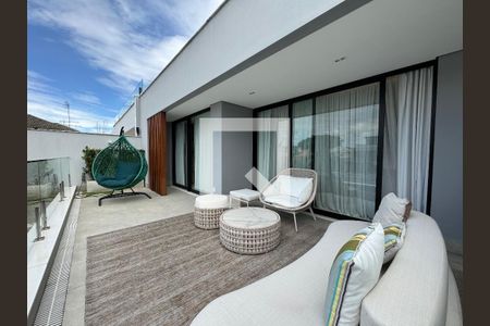 Apartamento à venda com 400m², 4 quartos e 4 vagasSuíte 2 - Varanda