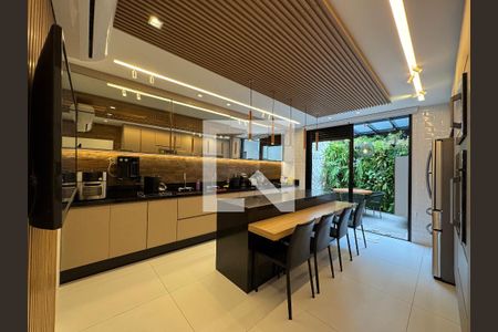 Apartamento à venda com 400m², 4 quartos e 4 vagasCozinha