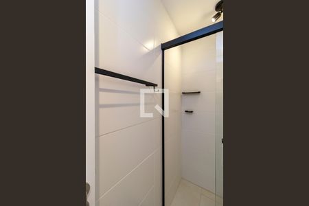 Banheiro de apartamento para alugar com 1 quarto, 23m² em Jardim das Acacias, São Paulo