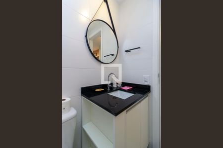 Banheiro de apartamento para alugar com 1 quarto, 23m² em Jardim das Acacias, São Paulo