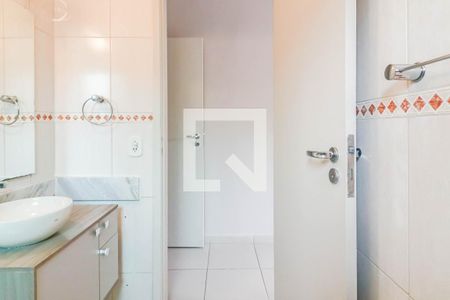 Casa à venda com 227m², 4 quartos e 5 vagasBanheiro Suite 01