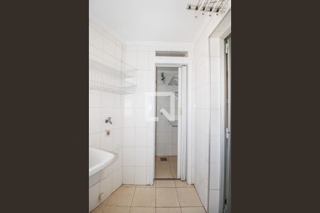 Apartamento à venda com 98m², 3 quartos e 2 vagasBanheiro de Serviço