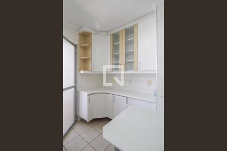 Apartamento à venda com 98m², 3 quartos e 2 vagasCozinha