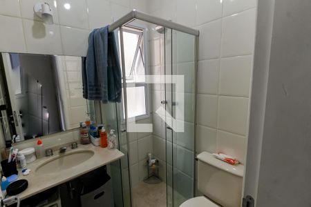 Casa de condomínio à venda com 230m², 4 quartos e 3 vagas Casa de condomínio à venda com 230m², 4 quartos e 3 vagasBanheiro da Suíte 2