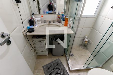 Casa de condomínio à venda com 230m², 4 quartos e 3 vagas Casa de condomínio à venda com 230m², 4 quartos e 3 vagasBanheiro da Suíte 2