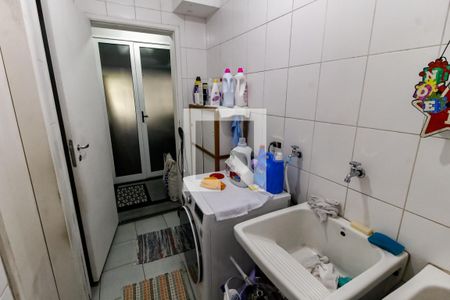 Casa de condomínio à venda com 230m², 4 quartos e 3 vagas Casa de condomínio à venda com 230m², 4 quartos e 3 vagasDetalhe da area de serviço