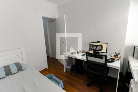 Casa de condomínio à venda com 230m², 4 quartos e 3 vagas Casa de condomínio à venda com 230m², 4 quartos e 3 vagasQuarto