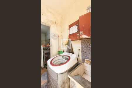 Casa à venda com 512m², 5 quartos e 3 vagas Casa à venda com 512m², 5 quartos e 3 vagasLavanderia da Casa 2