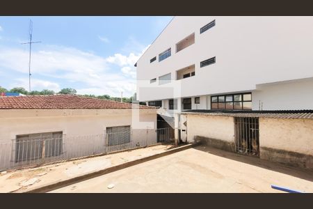 Casa à venda com 512m², 5 quartos e 3 vagas Casa à venda com 512m², 5 quartos e 3 vagasQuintal