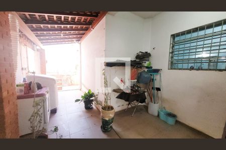 Casa à venda com 512m², 5 quartos e 3 vagas Casa à venda com 512m², 5 quartos e 3 vagasLavanderia da Casa 1