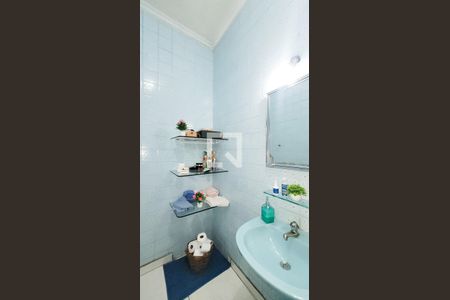 Casa à venda com 512m², 5 quartos e 3 vagas Casa à venda com 512m², 5 quartos e 3 vagasBanheiro Social da Casa 1