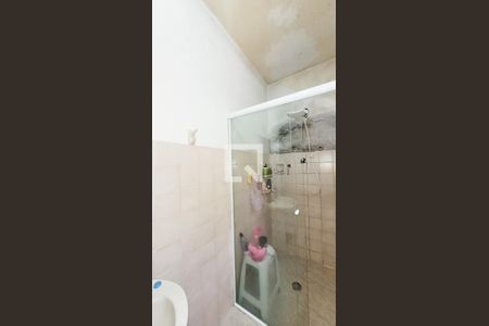 Casa à venda com 512m², 5 quartos e 3 vagas Casa à venda com 512m², 5 quartos e 3 vagasBanheiro Social da Casa 2