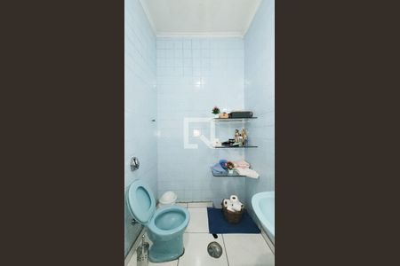 Casa à venda com 512m², 5 quartos e 3 vagas Casa à venda com 512m², 5 quartos e 3 vagasBanheiro Social da Casa 1