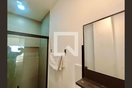 Apartamento à venda com 78m², 2 quartos e sem vagaBanheiro social