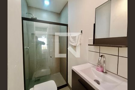 Apartamento à venda com 78m², 2 quartos e sem vagaSuíte banheiro