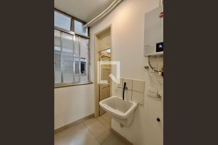 Apartamento à venda com 78m², 2 quartos e sem vagaÁrea serviço