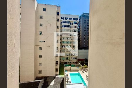Apartamento à venda com 78m², 2 quartos e sem vagaSala vista