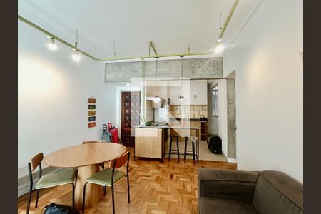 Apartamento à venda com 78m², 2 quartos e sem vagaSala