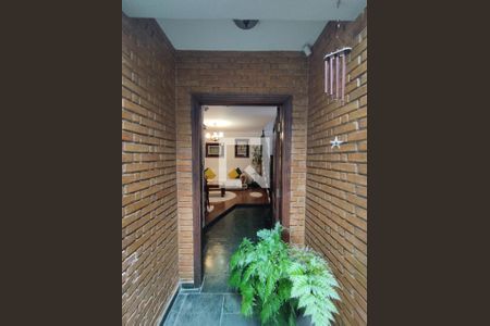 Casa à venda com 300m², 4 quartos e 5 vagasEntrada