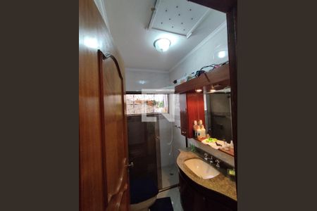 Casa à venda com 300m², 4 quartos e 5 vagasBanheiro 1