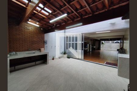 Casa à venda com 300m², 4 quartos e 5 vagasÁrea Externa