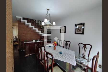 Casa à venda com 300m², 4 quartos e 5 vagasCopa