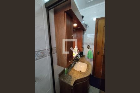 Casa à venda com 300m², 4 quartos e 5 vagasBanheiro 2