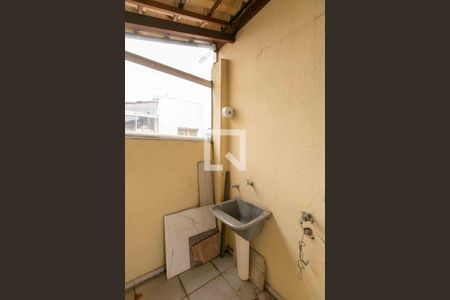 Apartamento à venda com 114m², 2 quartos e 1 vagaÁrea de Serviço