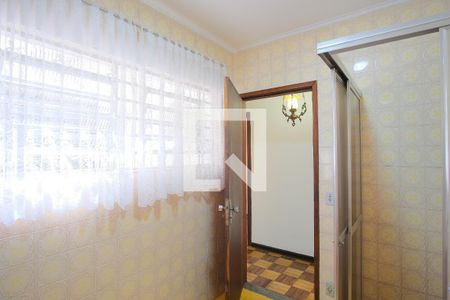 Casa à venda com 192m², 2 quartos e 2 vagasBanheiro