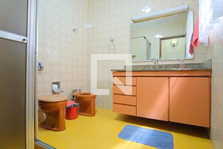 Casa à venda com 192m², 2 quartos e 2 vagasBanheiro