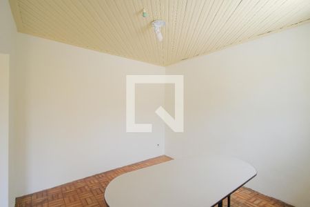 Casa à venda com 192m², 2 quartos e 2 vagasEdícula