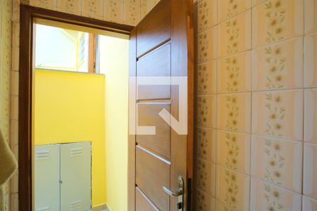 Casa à venda com 192m², 2 quartos e 2 vagasBanheiro de Serviço