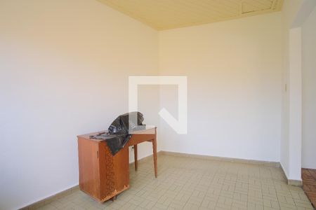 Casa à venda com 192m², 2 quartos e 2 vagasEdícula