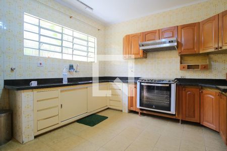 Casa à venda com 192m², 2 quartos e 2 vagasCozinha