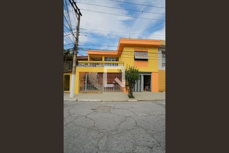 Casa à venda com 192m², 2 quartos e 2 vagasFachada