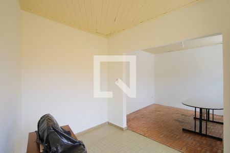 Casa à venda com 192m², 2 quartos e 2 vagasEdícula