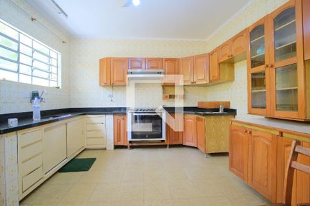 Casa à venda com 192m², 2 quartos e 2 vagasCozinha