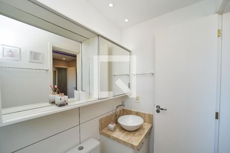 Banheiro da Suíte de apartamento à venda com 2 quartos, 50m² em Sarandi, Porto Alegre