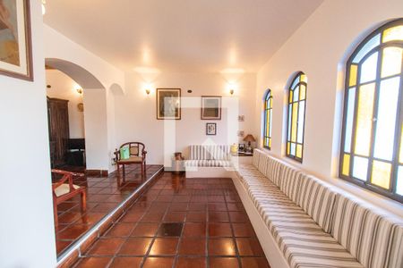 Sala de casa à venda com 3 quartos, 250m² em Vila Mariana, São Paulo