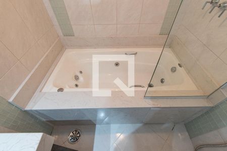 Casa à venda com 250m², 3 quartos e 4 vagasVaranda da suíte 1