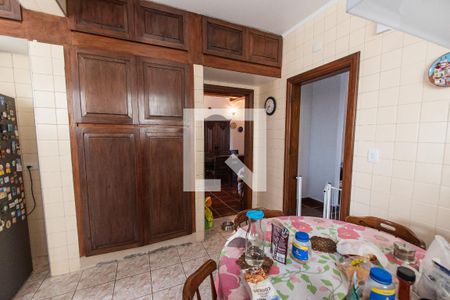 Casa à venda com 250m², 3 quartos e 4 vagasCopa